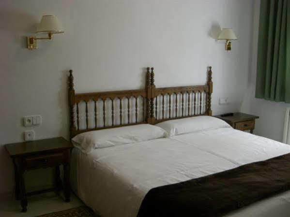 Hotel Bruna Esterri d'Àneu Exteriör bild